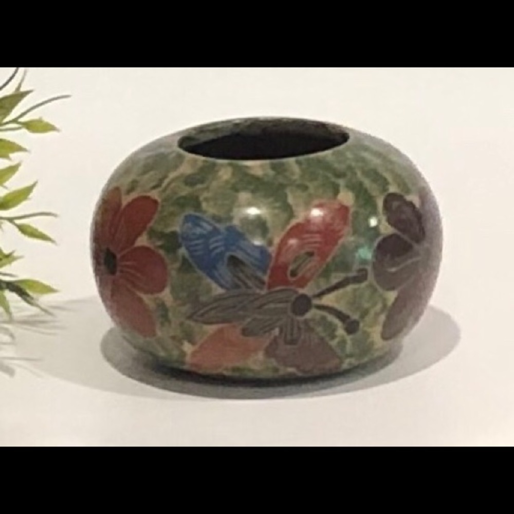 Round Pottery Bowl Vase